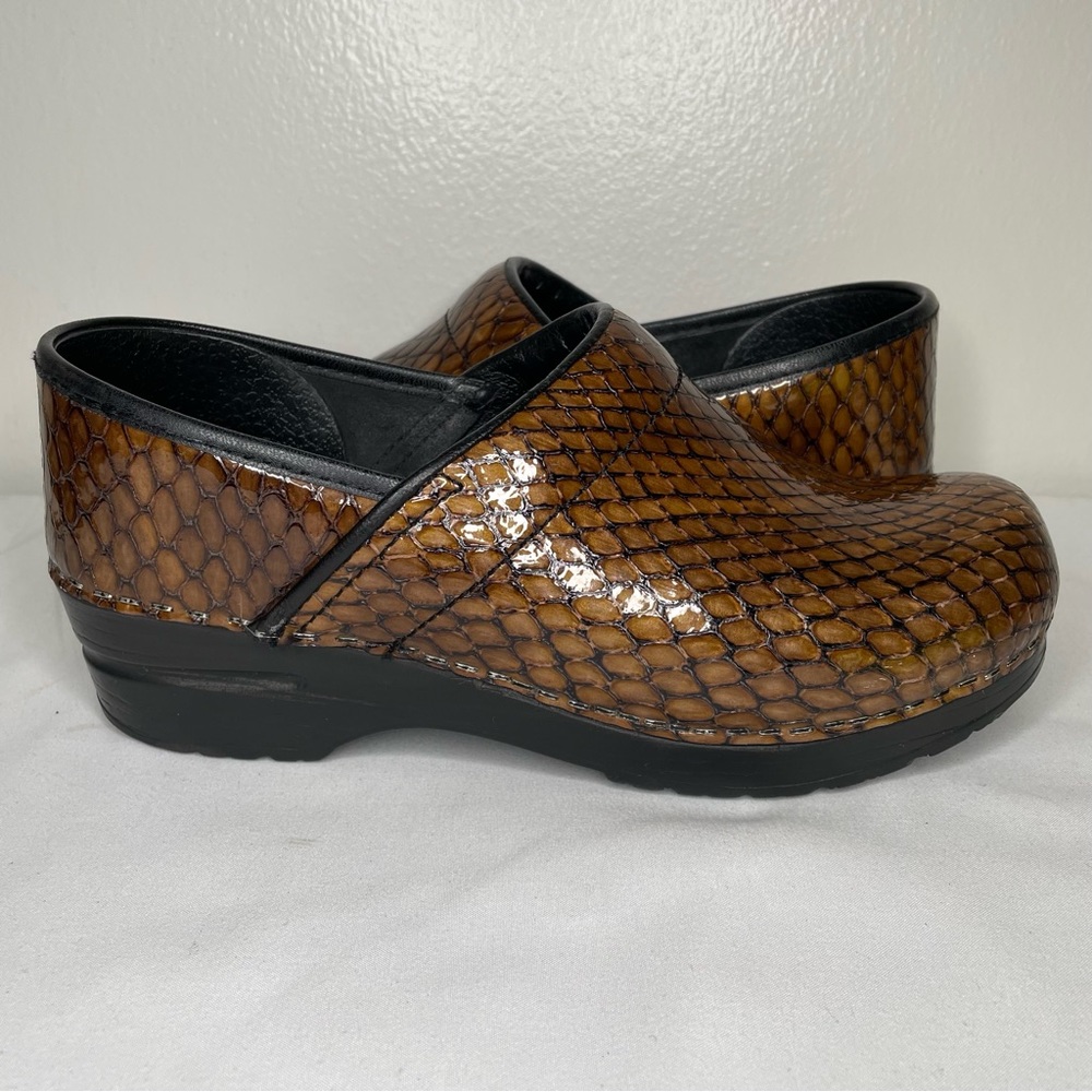 Sanita Snake Scaled Clogs Brown Nursing Mules Danish Womens EU 38 US 7.5